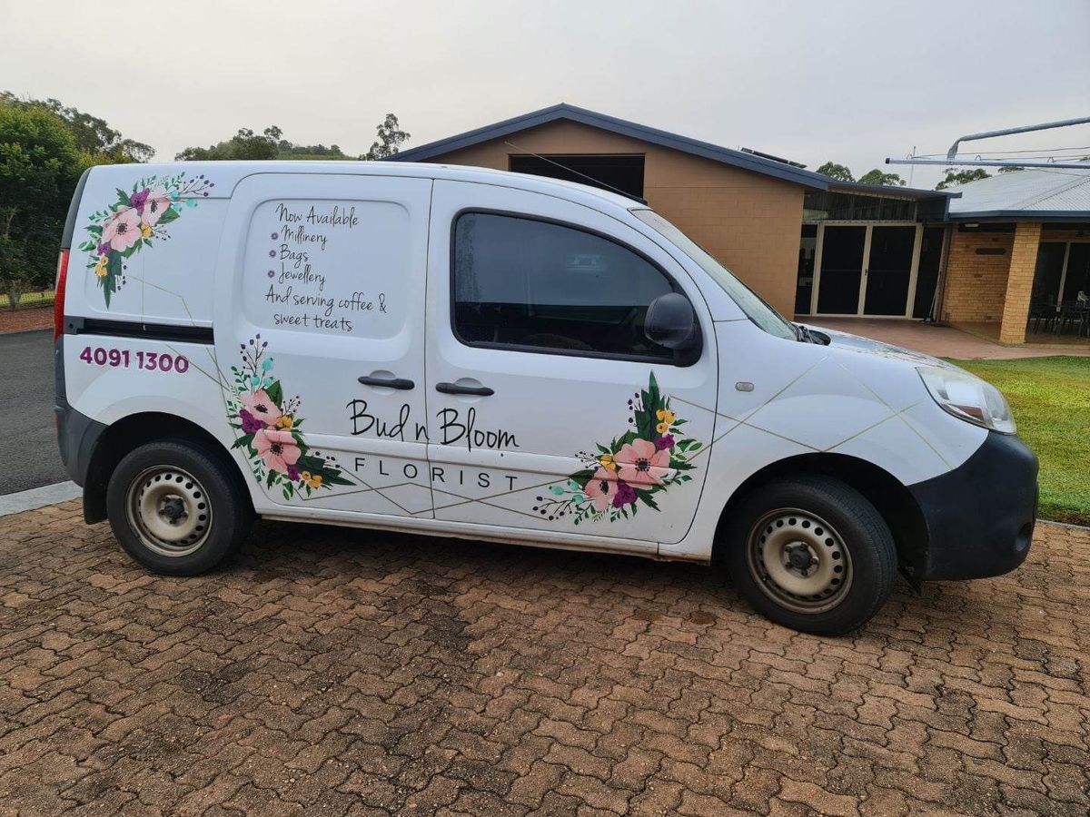 Bud N Bloom Florist