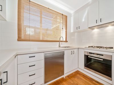 10 / 30  Shelley Street, Elwood