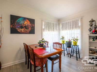 208 Sandon Street, South Guyra