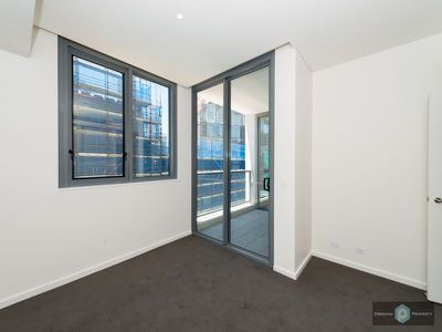 3042 / 61 Tumbalong Boulevard, Haymarket