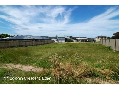 17 Dolphin Crescent, Eden