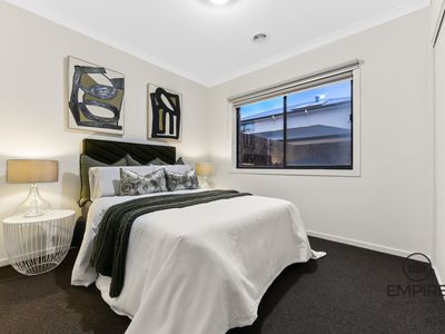 4 Sepia Street, Clyde North
