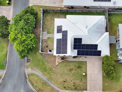 2 Seafarer Court, Blacks Beach