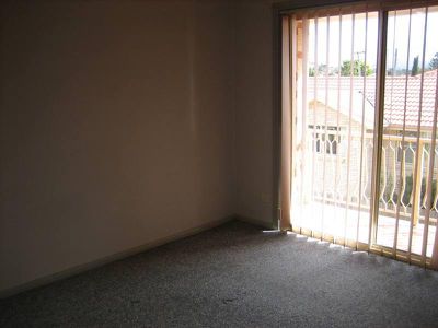 2 / 112 Pur Pur Ave, Lake Illawarra