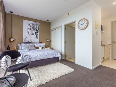 12I / 14 Waterloo Quadrant, City Centre