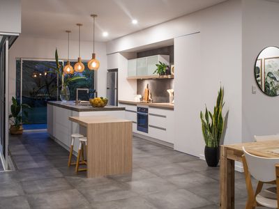 6 Scenic Ridge Drive, Cannonvale