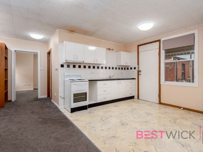 2 / 235 Russell Street, Bathurst