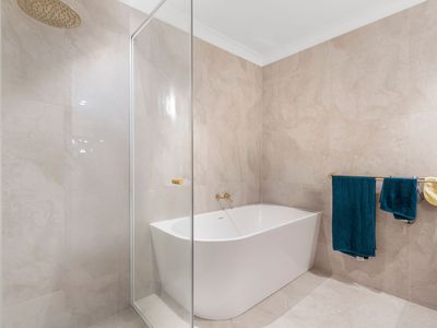 36 / 11 Waterford Court, Bundall