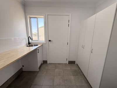 18 Farnell Street , Forbes