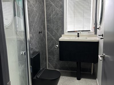 11 / 2-6 Albert Street, Seymour