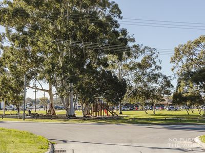 8 Dillenia Way, Greenwood