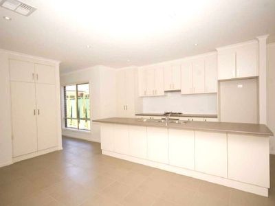 17A The Parkway, Hampstead Gardens