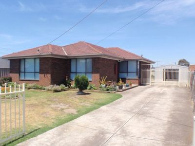 40 Waranga Crescent, St Albans