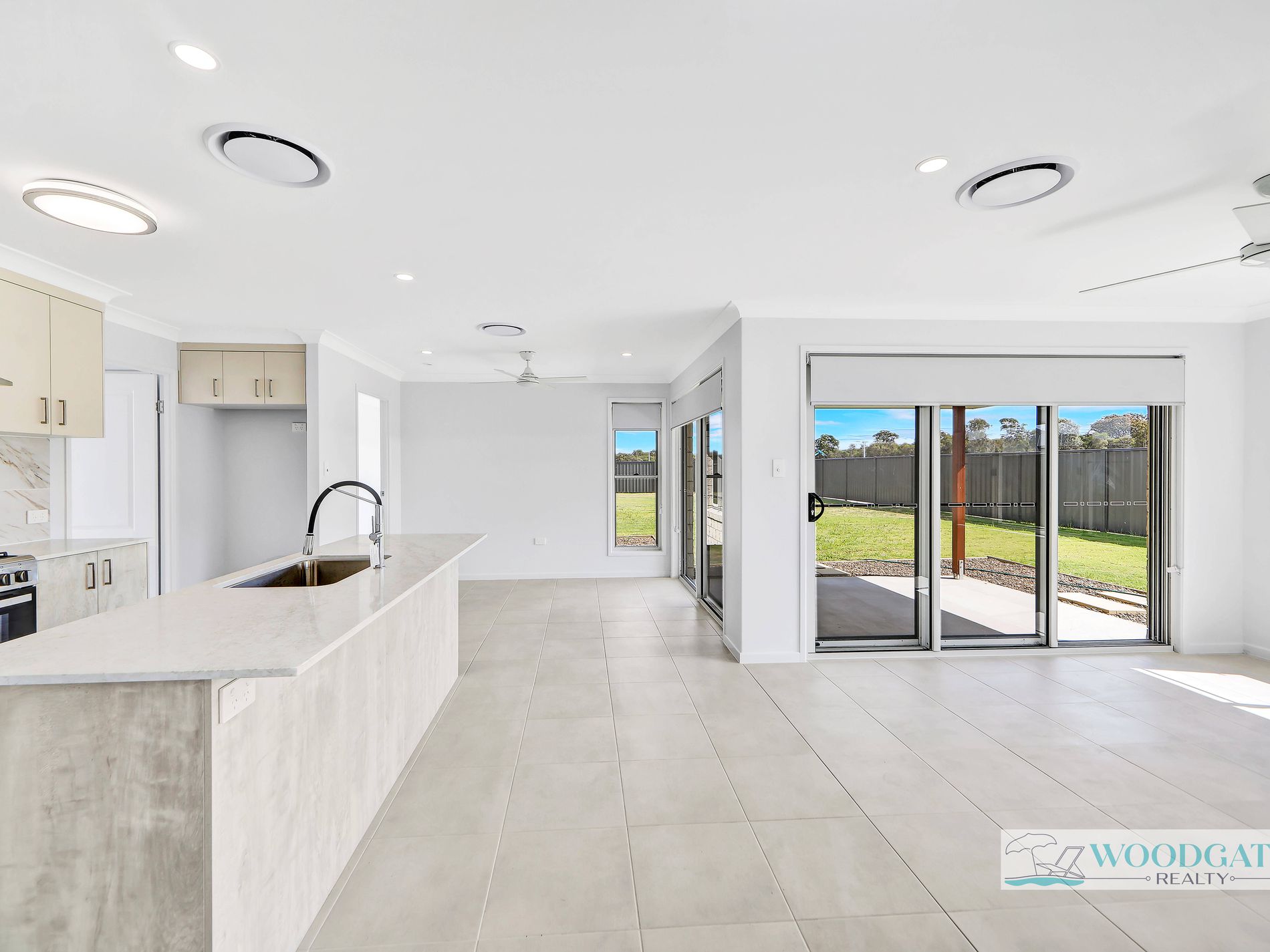 11 GULL STREET, Woodgate