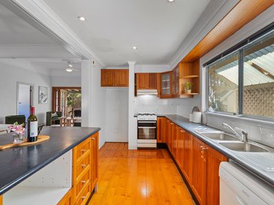 16 Duke Street, Ascot