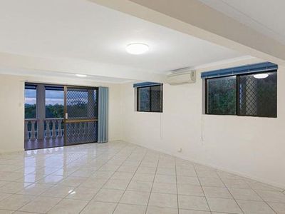 160 Kloske Road, Burbank