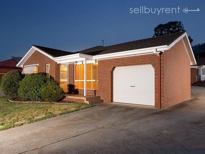 2 / 12 HARVEY COURT, Albury