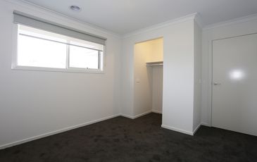 4 Dusty Close, Clyde North