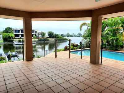 35 Ferrymans Court, Helensvale