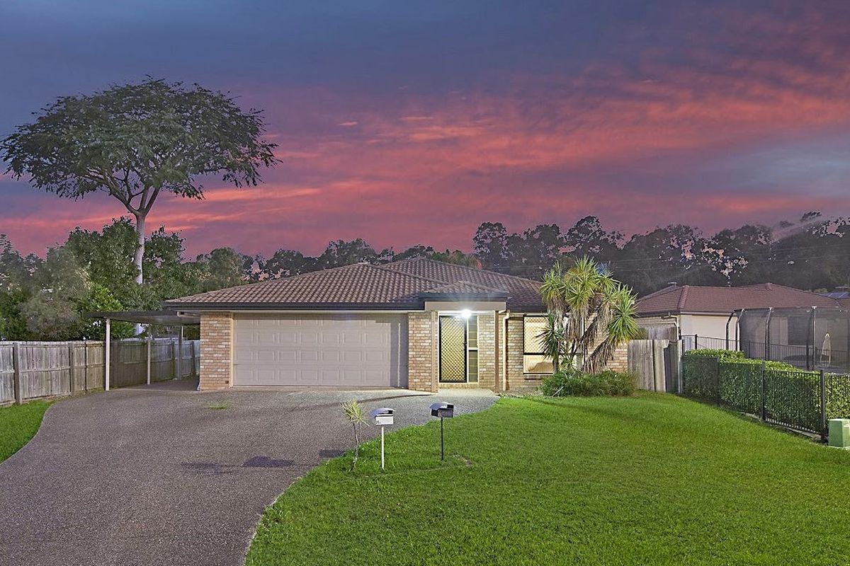 8B Koel Court, Warner