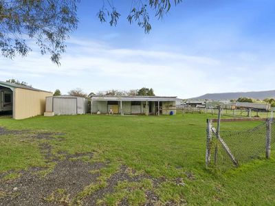 24B Avondale Rd, Avondale