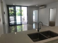212 / 181 Clarence Road, Indooroopilly
