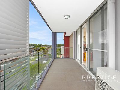302 / 33 Percy Street, Bankstown