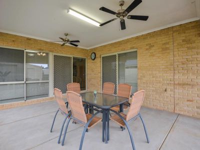 31 Smythe Drive, Broadwood