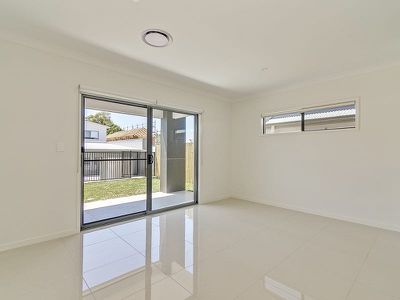 L1102 Cooper Crescent, Rochedale