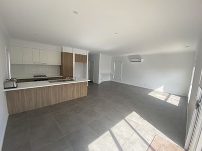 4 Maven Way, Tarneit