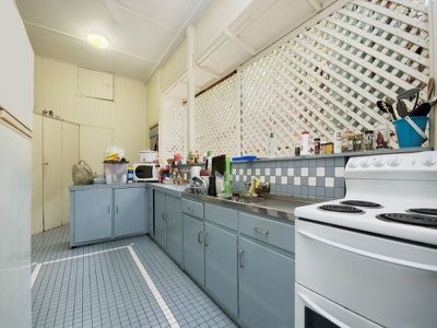 13 Melton Terrace,, Townsville City