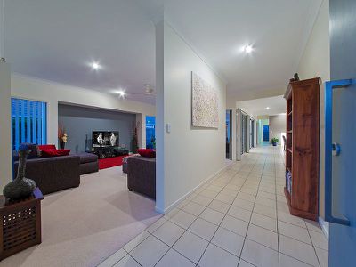 22 Hawksbury Crescent, Wakerley