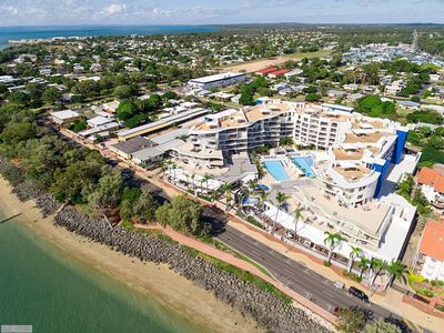 115 / 569-571 The Esplanade, Urangan