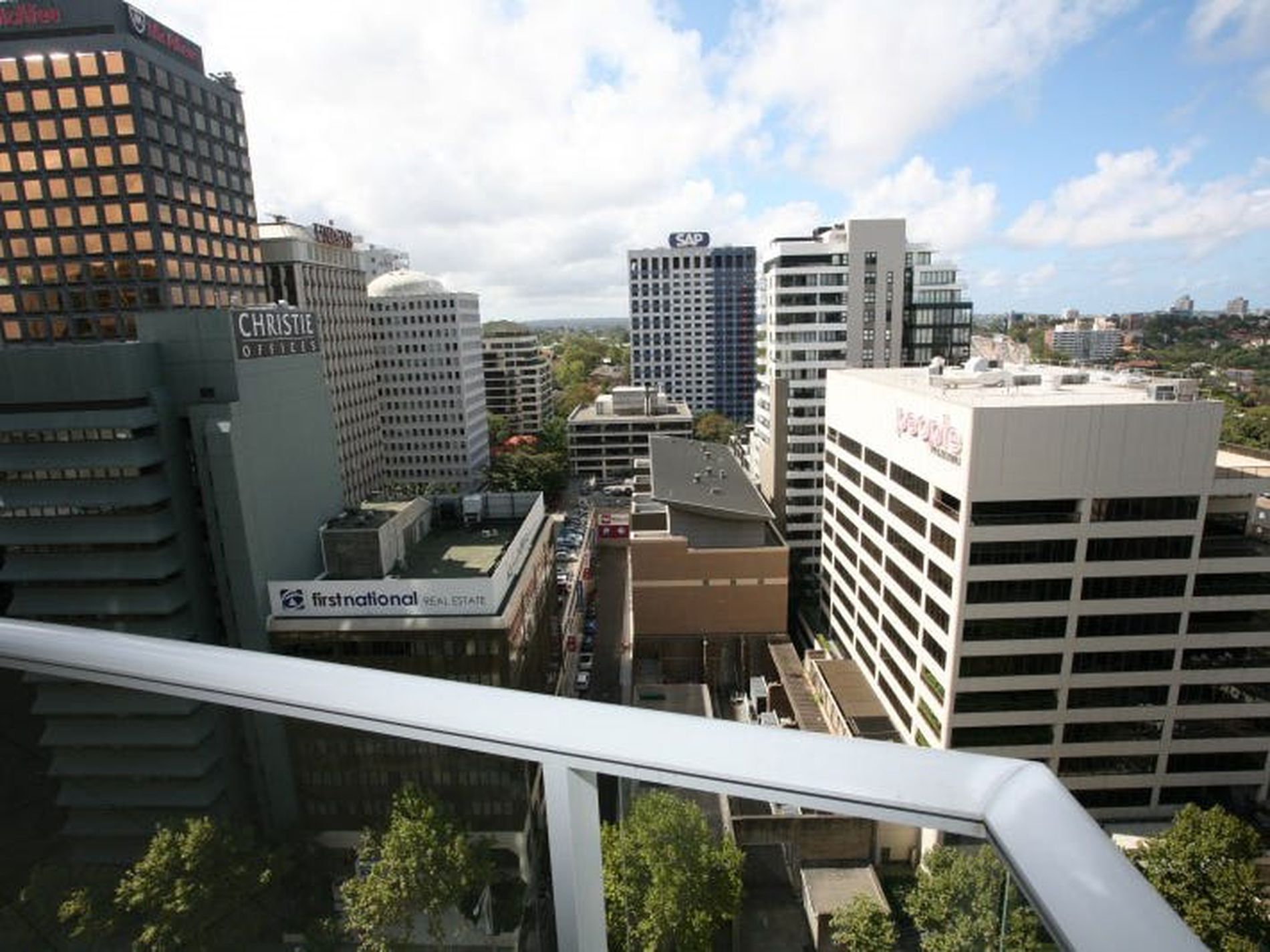 1707 / 77-81 Berry Street, North Sydney