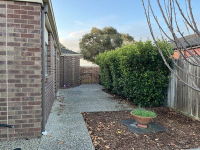 16 Grassland Grove, Leopold