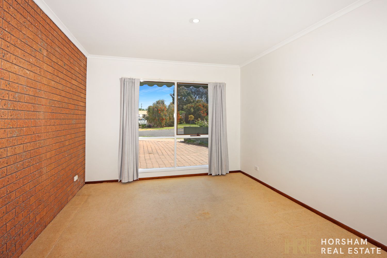 1 Hoskin Court, Horsham