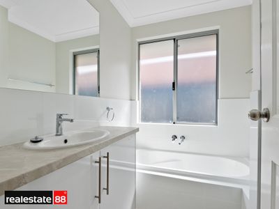 39A Jennings Way, Lockridge