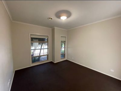 16 CASTLETON STREET, Wodonga