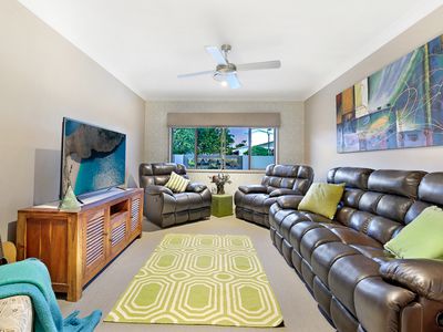 28 Iridium Drive, Hope Island