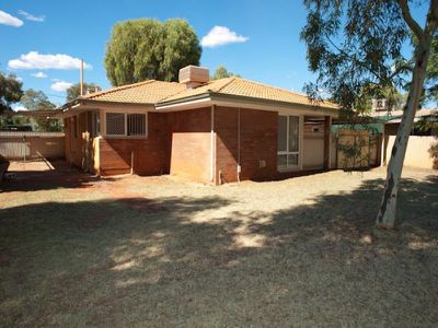 24 Kapai Place, South Kalgoorlie