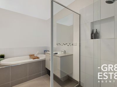 85 Avonbury Circuit, Cranbourne West