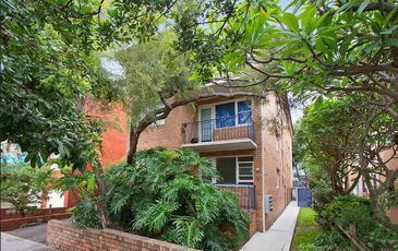 1 / 6 Carr Street, Coogee