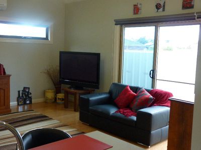 1 / 13 Deakin Court, Horsham