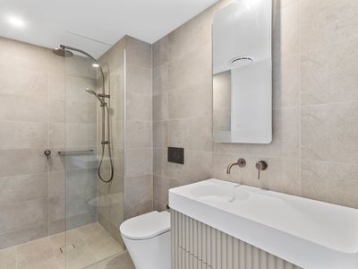 2603 / 10 Sickle Avenue, Hope Island