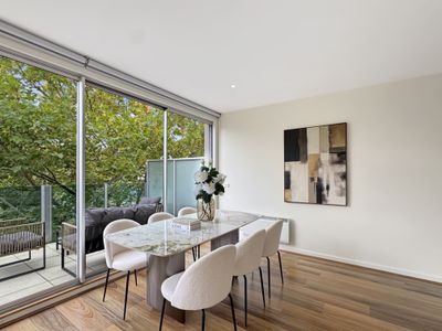 19 / 355 Rathdowne Street, Carlton