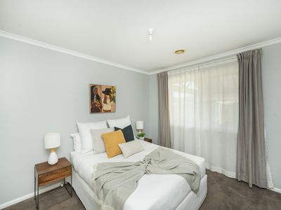 21 BEDOURIE STREET, Dunlop