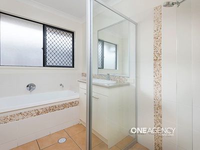 8 Treeline Place, Durack