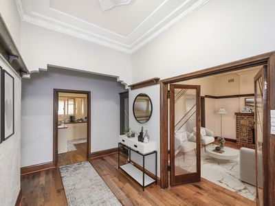 33 Robert Street, Como