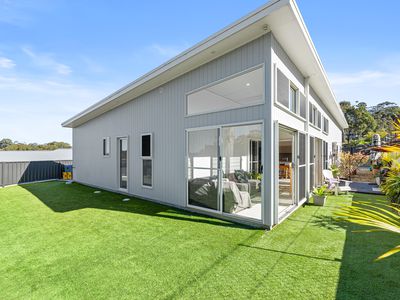 21B Currawong Crescent, Malua Bay