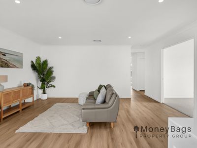 124 Jackson Crescent, Gleneagle